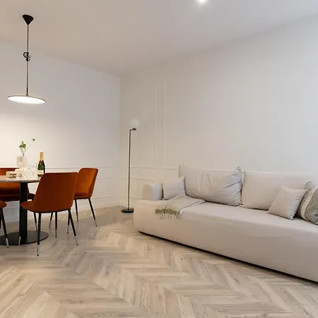 - 50 M2 Luksusu Nad Jeziorem, Parking, Winda, Widok, Netflix * Iława